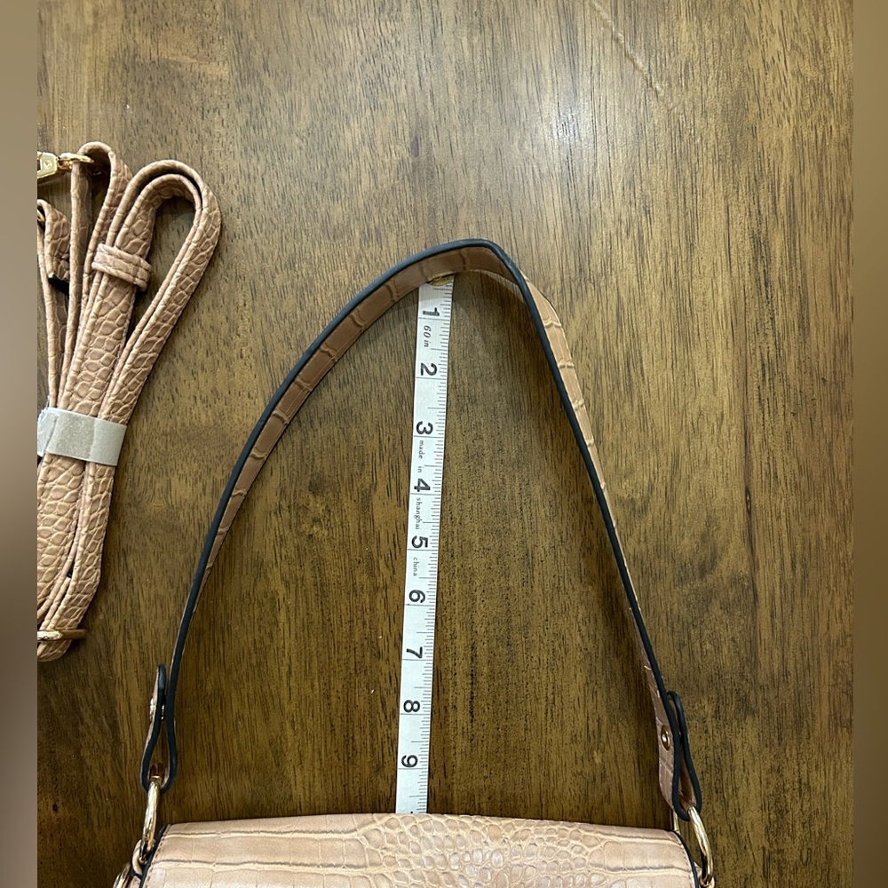 New Beige Faux Crocodile Saddle Bag From Spain - Picture 9 of 9